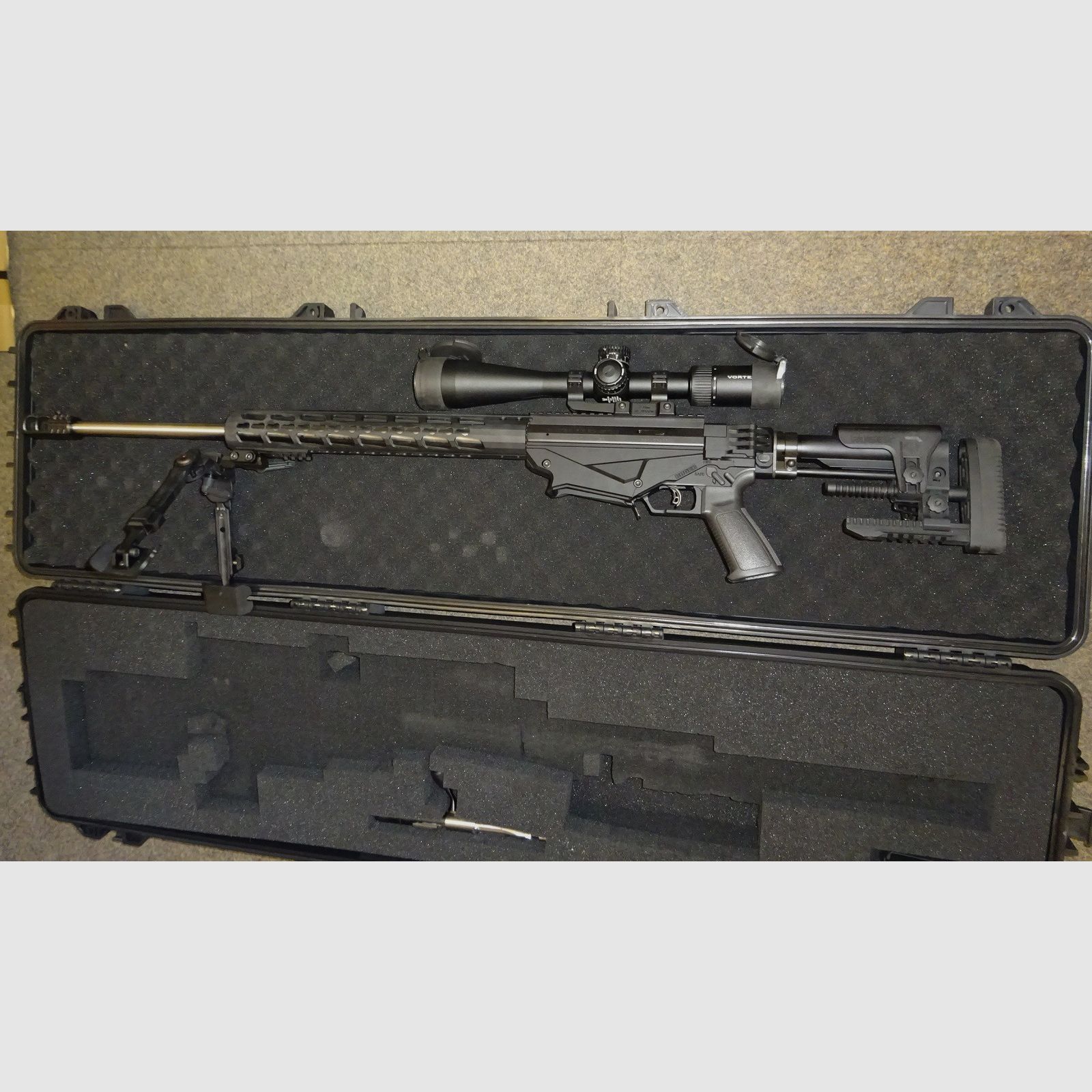 like new RUGER Precision Rifle RPR in 6,5mmCreedmoor + interchangeable barrel .308Win + scope VORTEX "ViperPST" 5-25x50