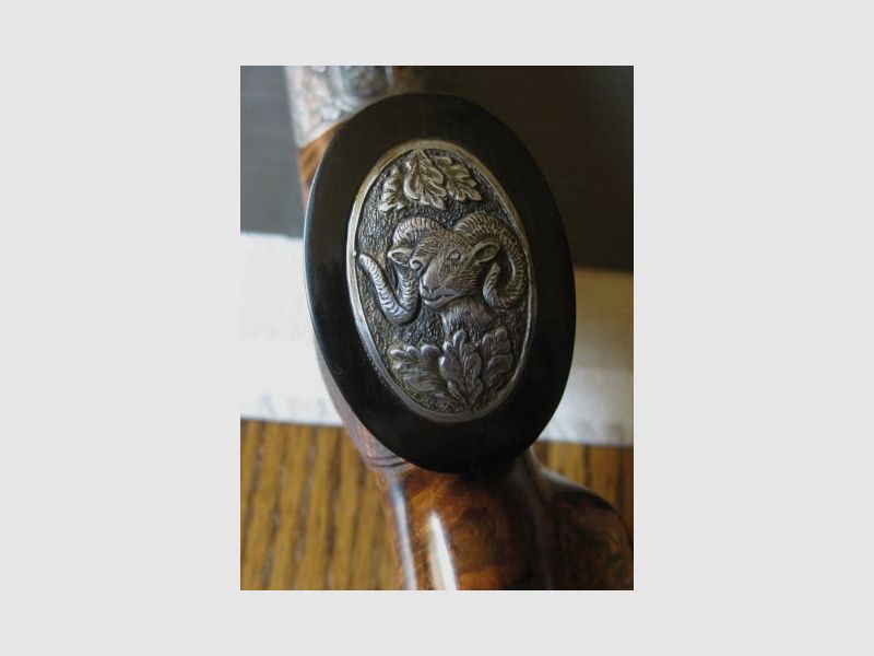 Absolutely UNIQUE COLLECTOR'S ITEM = Almost like new "Custom STEEL SYSTEM completion" with HAND-MODELED FULL ENGRAVINGS for R93, with custom-made right-handed semiweight stock and Category-11!! System is still one WITHOUT serial number!! Includes Blaser leather rifle sling!, image 13 of 17