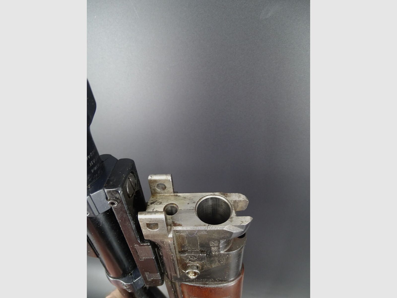 Brno ZH 307 BBF Kaliber .22 Hornet 12/70 ZF Bushnell 6-18x40 ZH 307