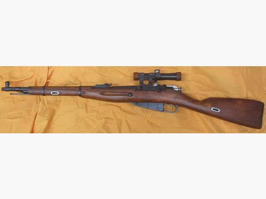 Mosin Nagant M44 mit Bajonett und originalem Zielfernrohr