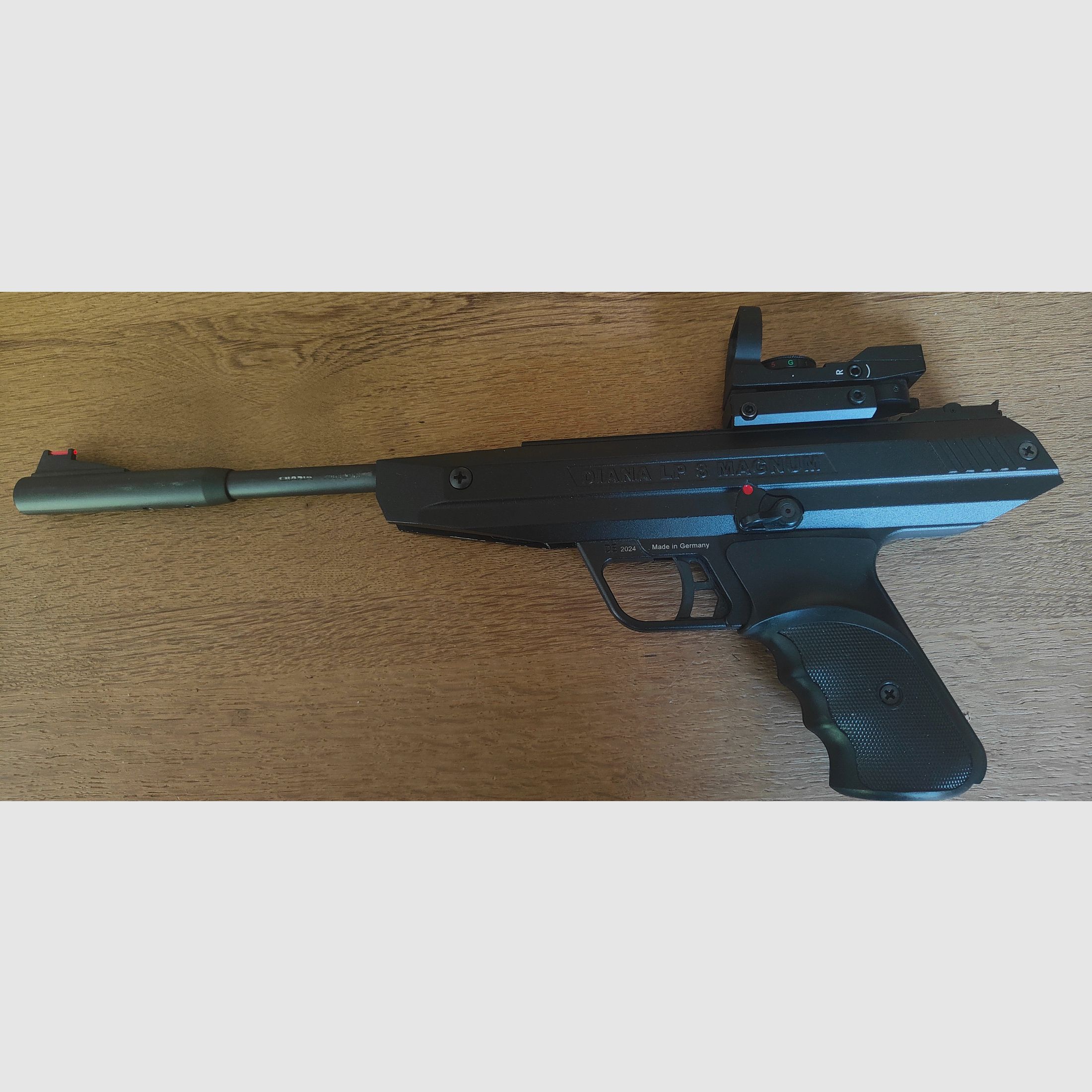 Diana LP 8, pistolet à air avec viseur reflex