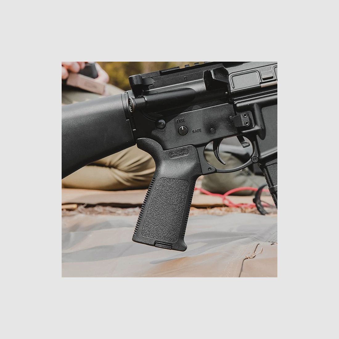 MAGPUL MOE GRIP POLYMER FOR AR-15/M4 BLACK, imagen 7 de 8