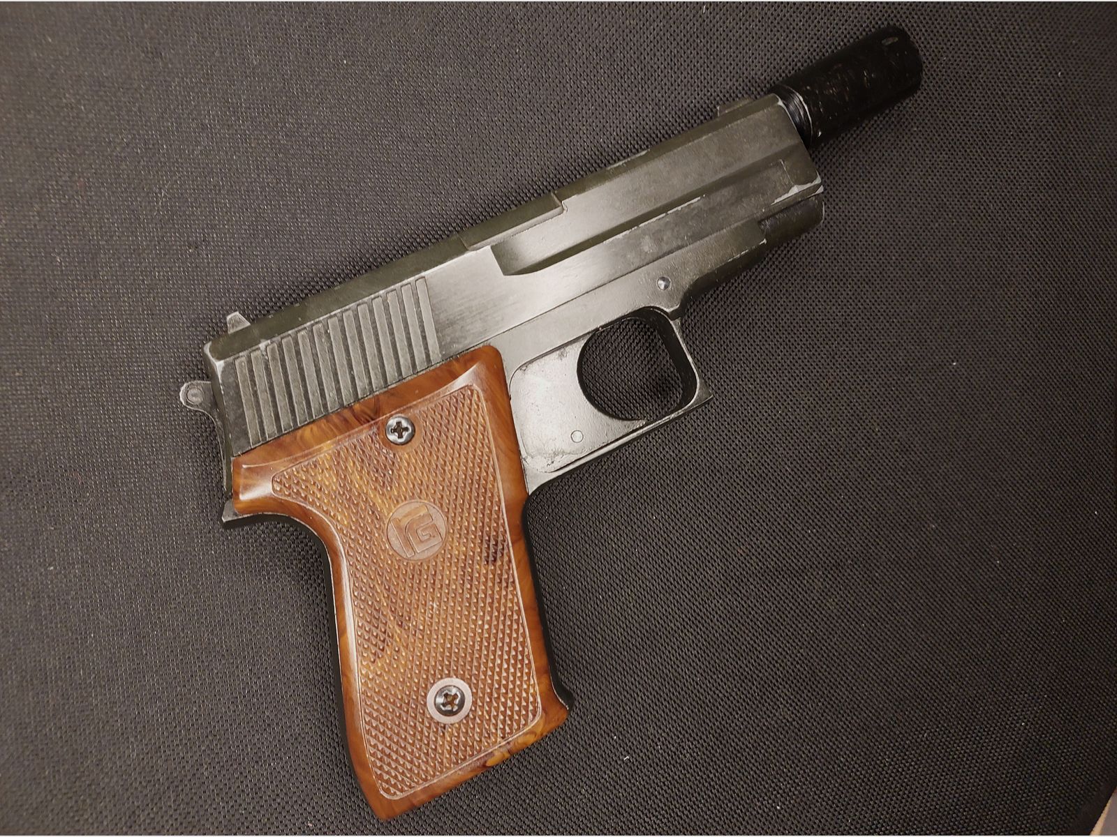 Röhm RG300 (RG 300) Schreckschuss Pistole Kal. 6mm Flobert (PTB 327)