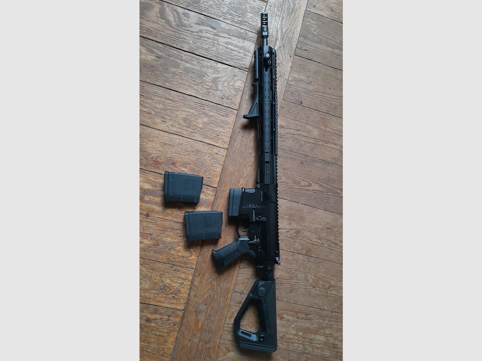 Hera 7six2 308 14.5" met 3 10 schots magazijnen