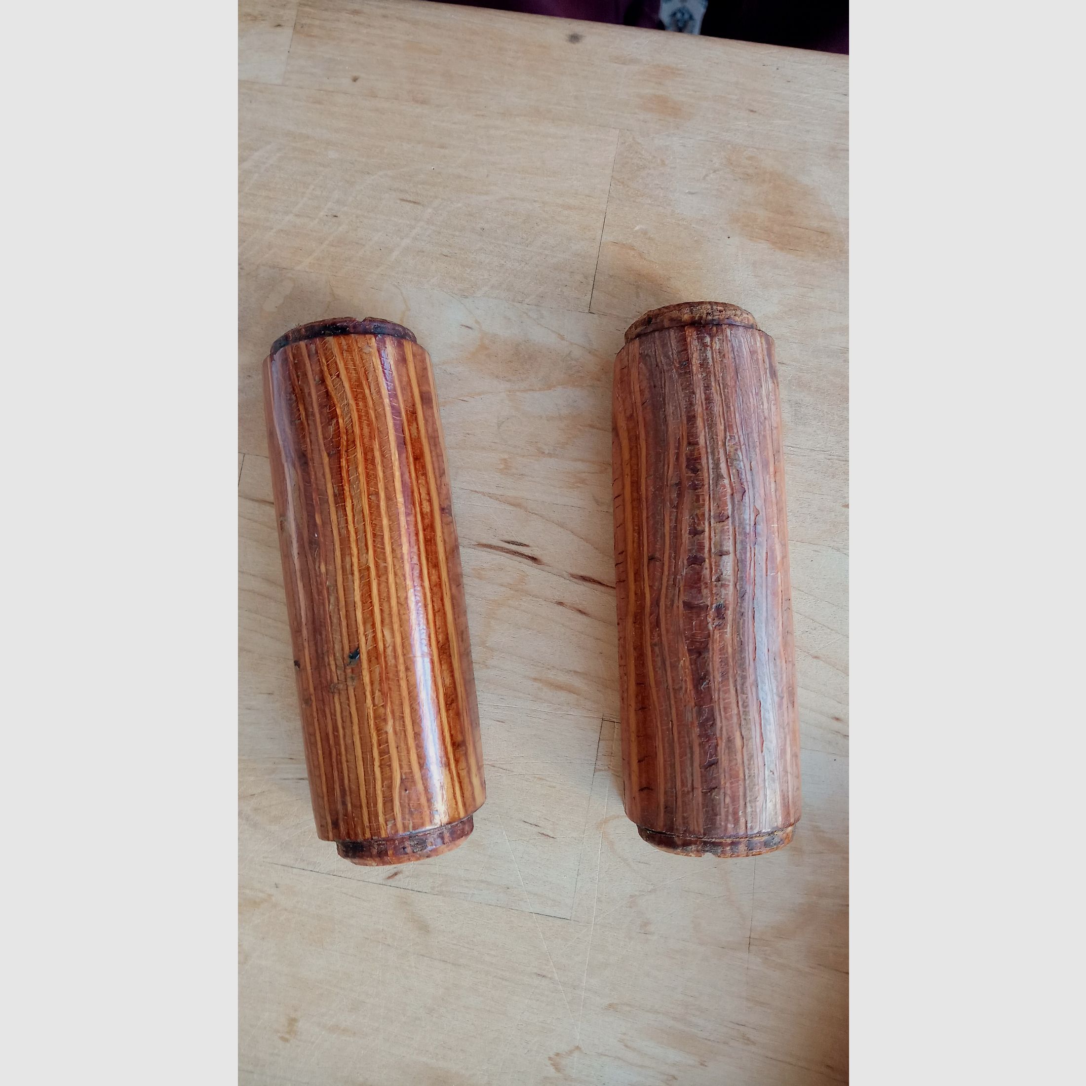 Originale guanti superiori Dong AK rumeni (molto larghi) / Legno laminato robusto perfetto per il pene di asino rumeno (Uluc) o guanti RPK