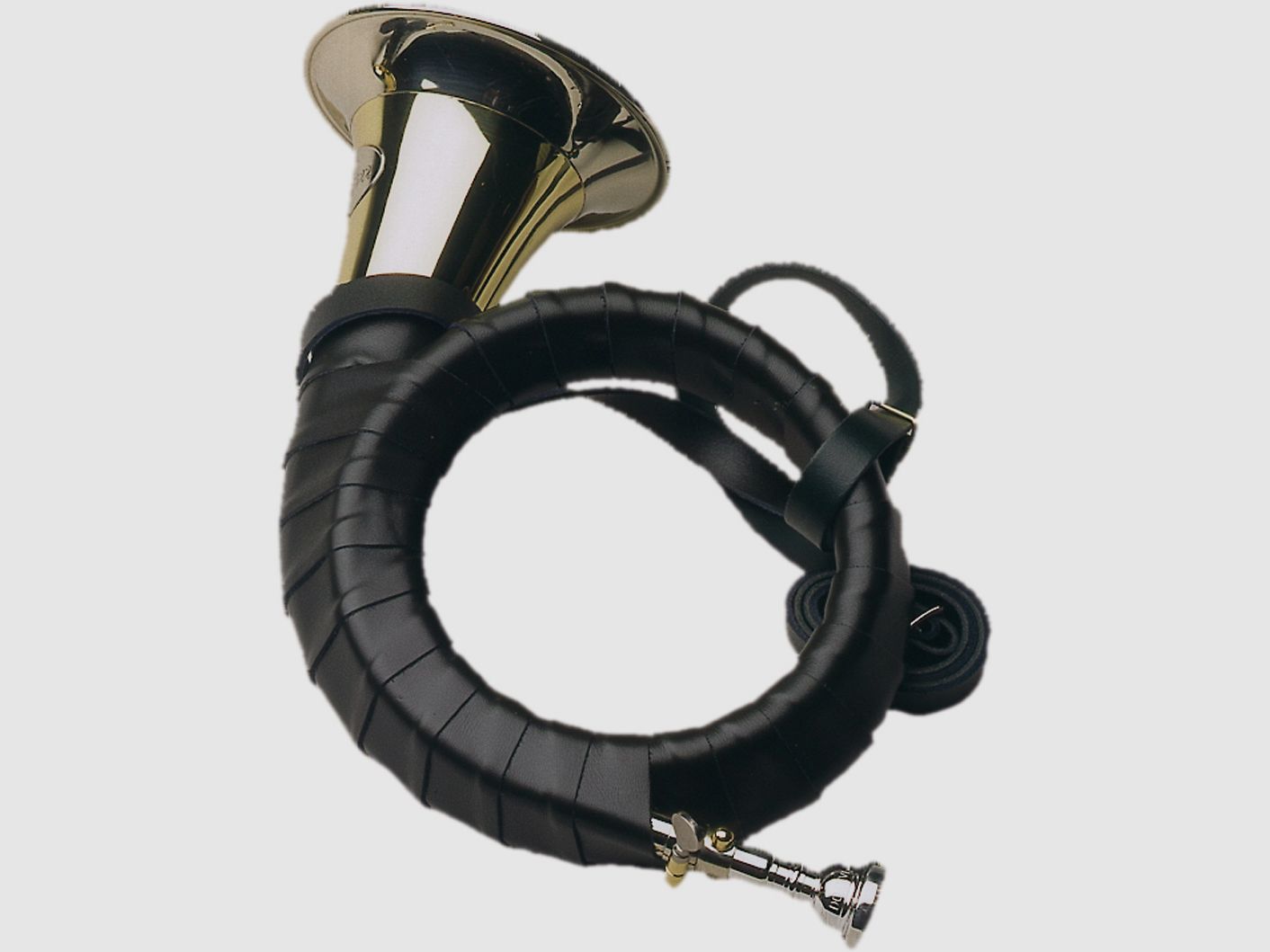 Dotzauer Fürst-Plesshorn B ''Meister Dotzauer''- 2-ottone dorato - bocchino placcato argento - scorrimento in argento nichelato avvolgimento in vera pelle - vernice cotta - tracolla in pelle