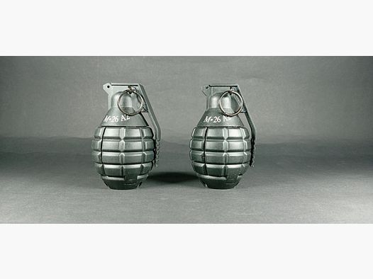 2 grenades airsoft M-26 A2 à déclenchement mécanique