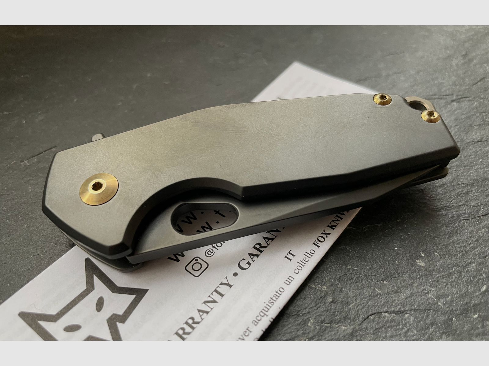 Fox Knives Suru FX-526 TI BB Black PVD Voxnaes M390 Titan Folder