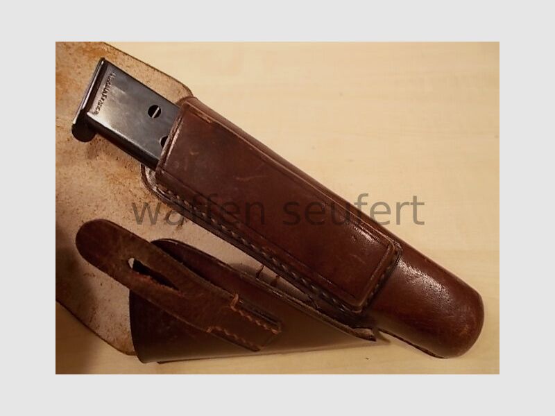 Original Pistolentasche mit PP Manurhin Magazin 7,65