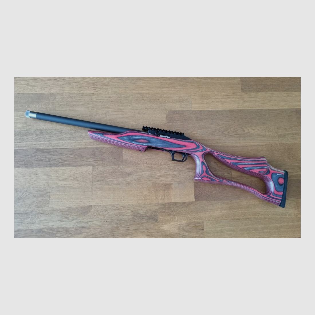 Magnum Research MLR-1722 SwitchBolt 17″ mit Koffer / 5 Magazine