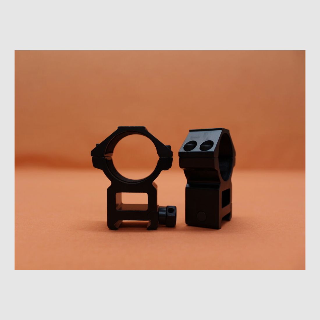 UTG - Leapers UTG Accushot anelli di montaggio 30mm alti (RGWM-30H4) alluminio nero opaco per profilo Picatinny BH=22mm