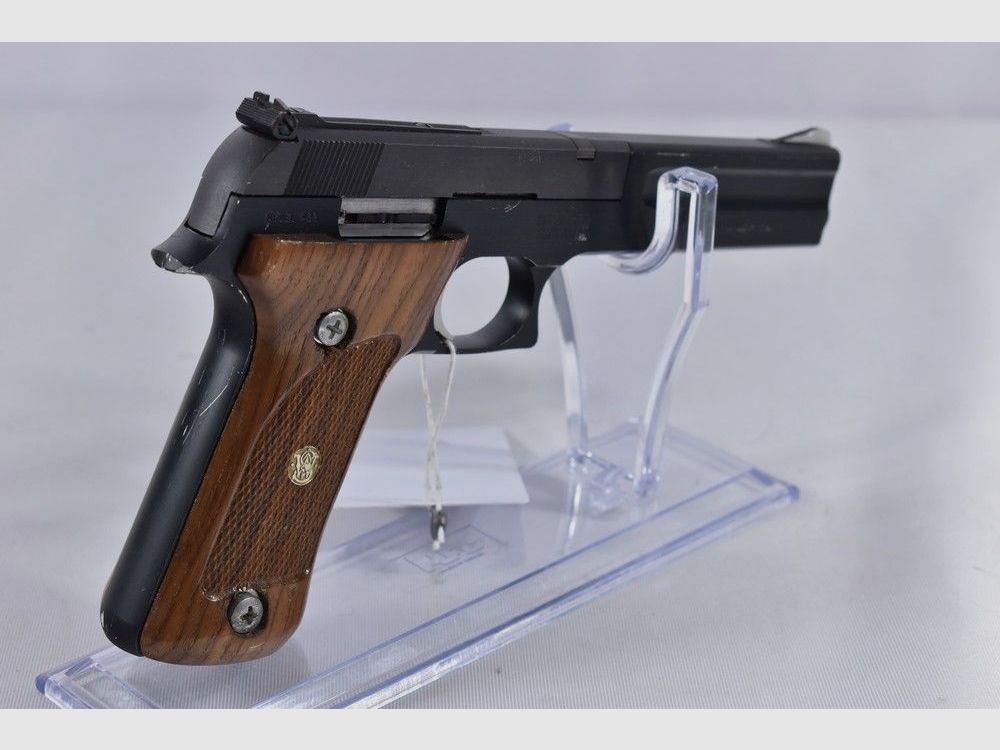 Smith & Wesson M-422