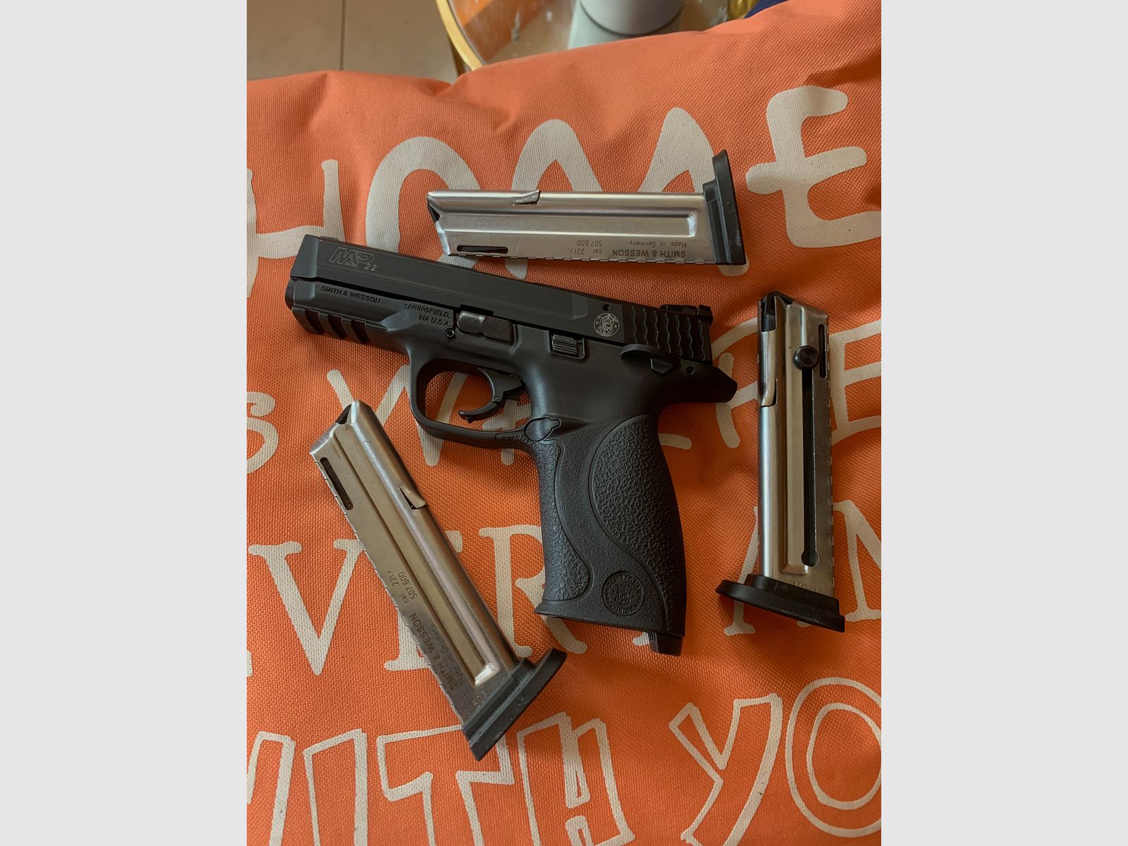 S&W MP22