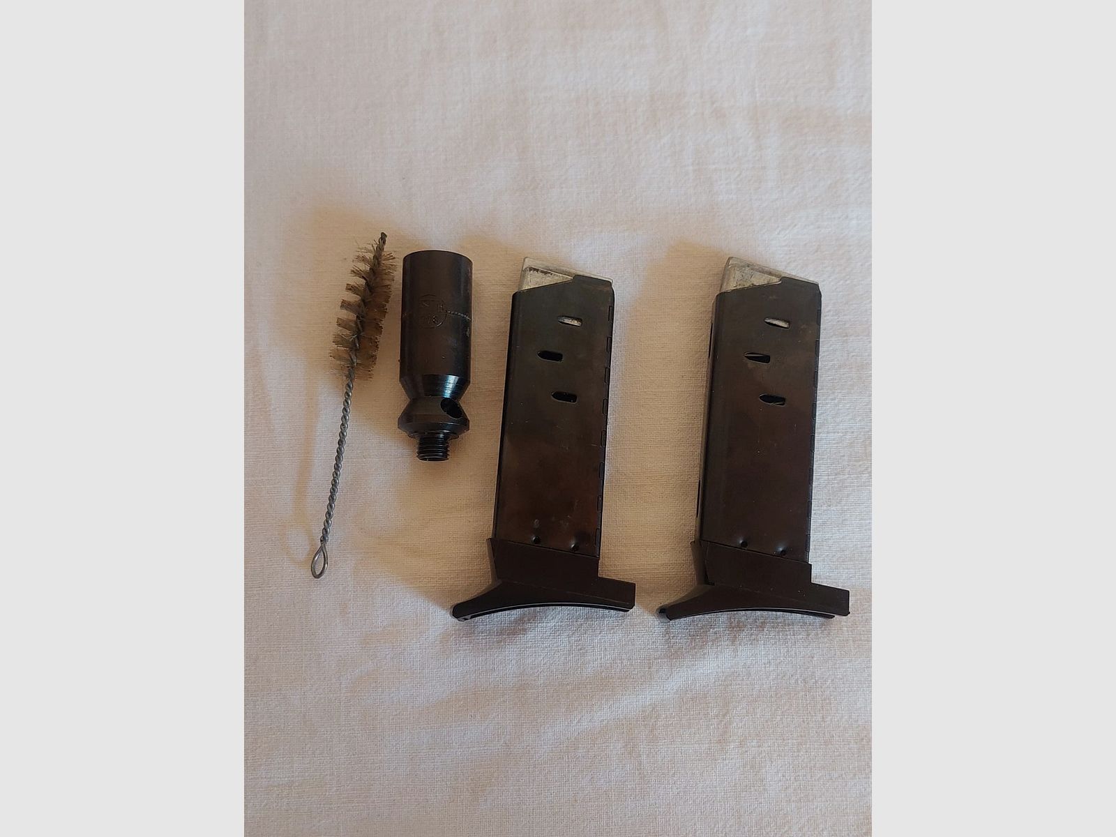 Reck Mod. Goliath mit Zubehör + 2 Ersatzmagazine 