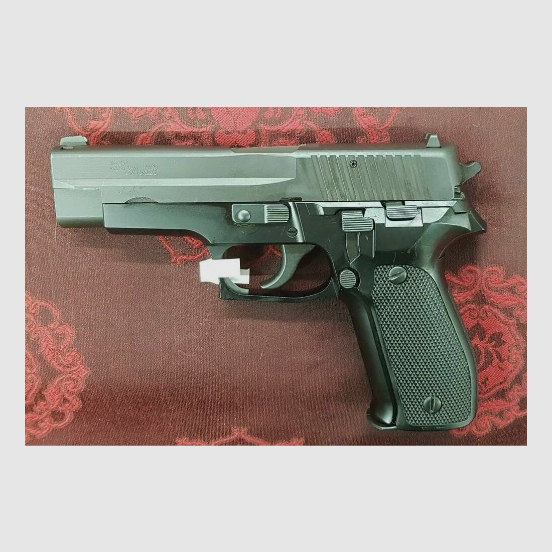 SIG Sauer	 P226