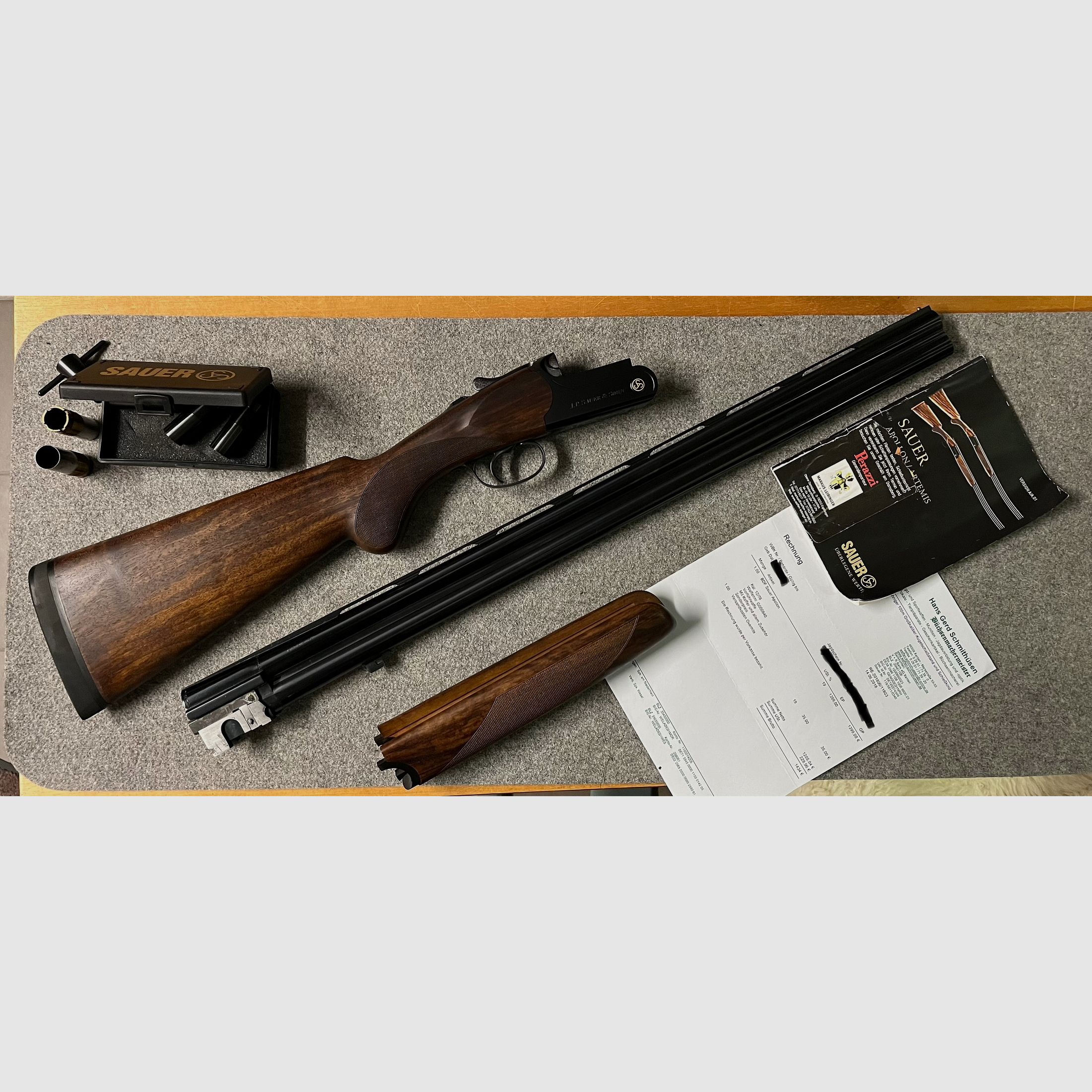 Sour Apollon double-barreled shotgun