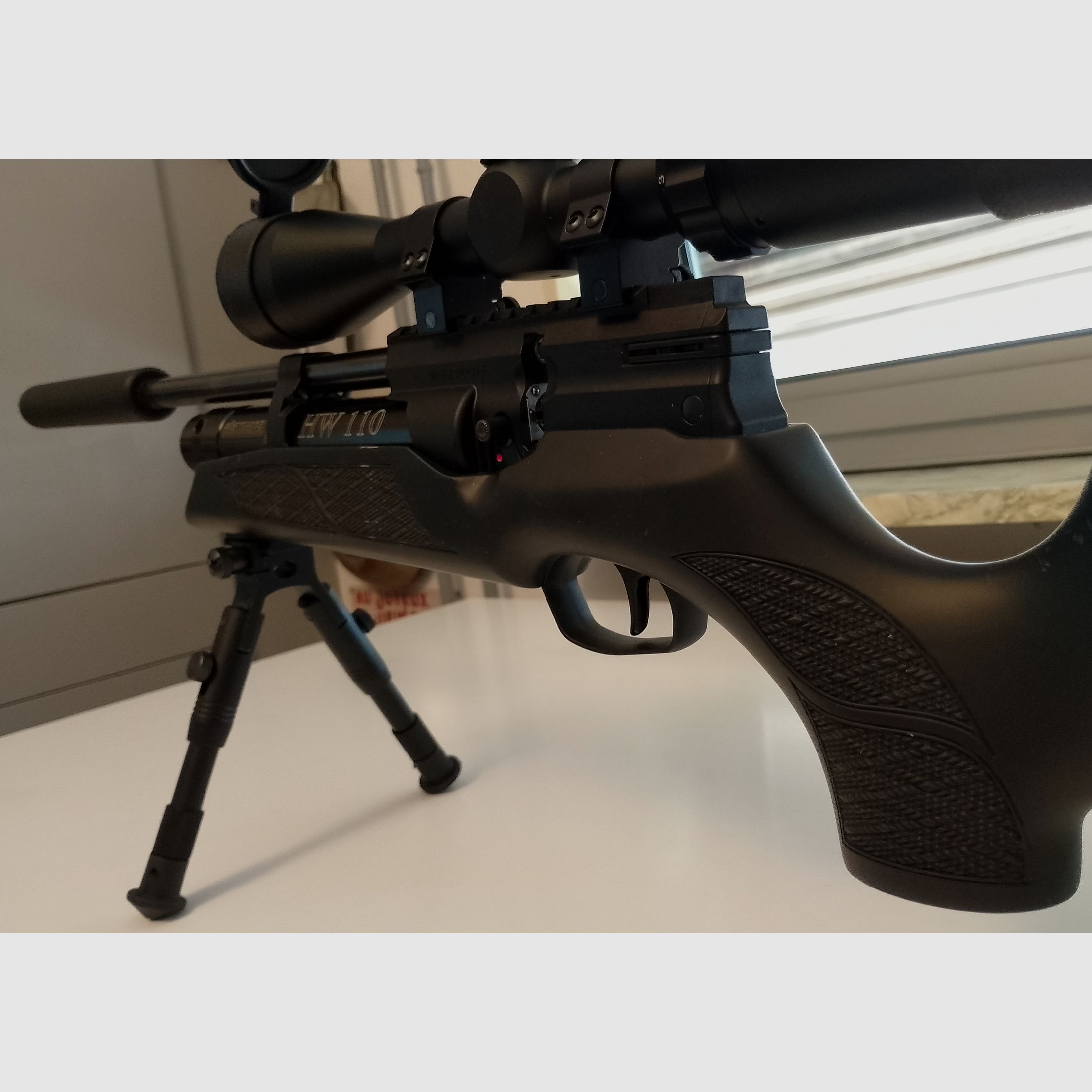 Pressluftgewehr Weihrauch HW 110 ST- K.   4,5 mm (P18)