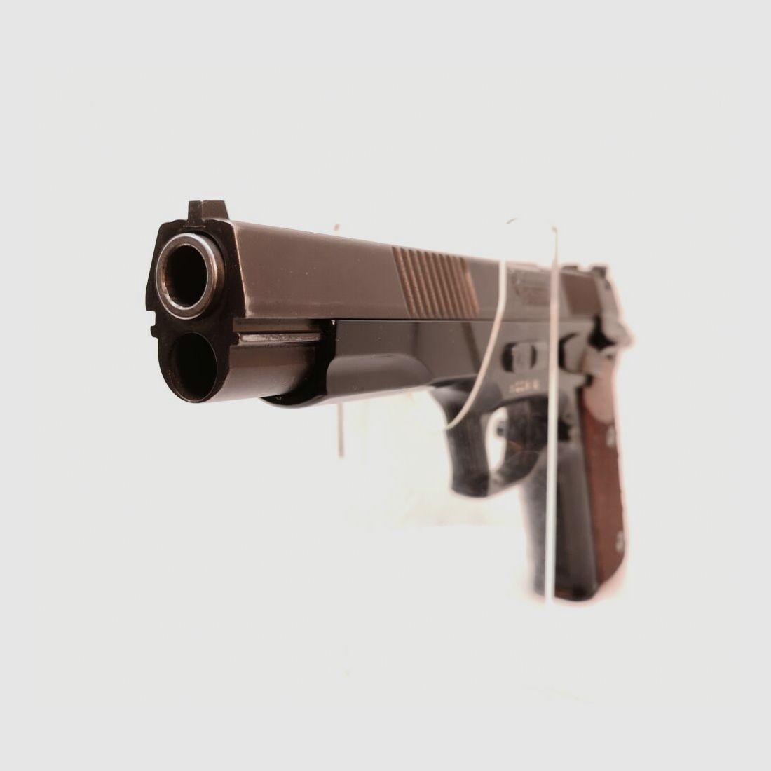 Pardini GT 45 - pistola deportiva codiciada con cañón de 5", protección para la mano, disparador ajustable