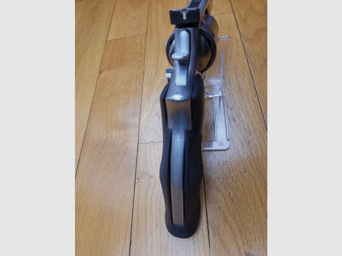 Schöner Smith & Wesson 686-3 – in .38SP & .357Mag – 4 Zoll – 6 Schuss – Edelstahl-Finish 80er Jahre – Monogrip HOGUE – TBE+, Bild 17 von 17