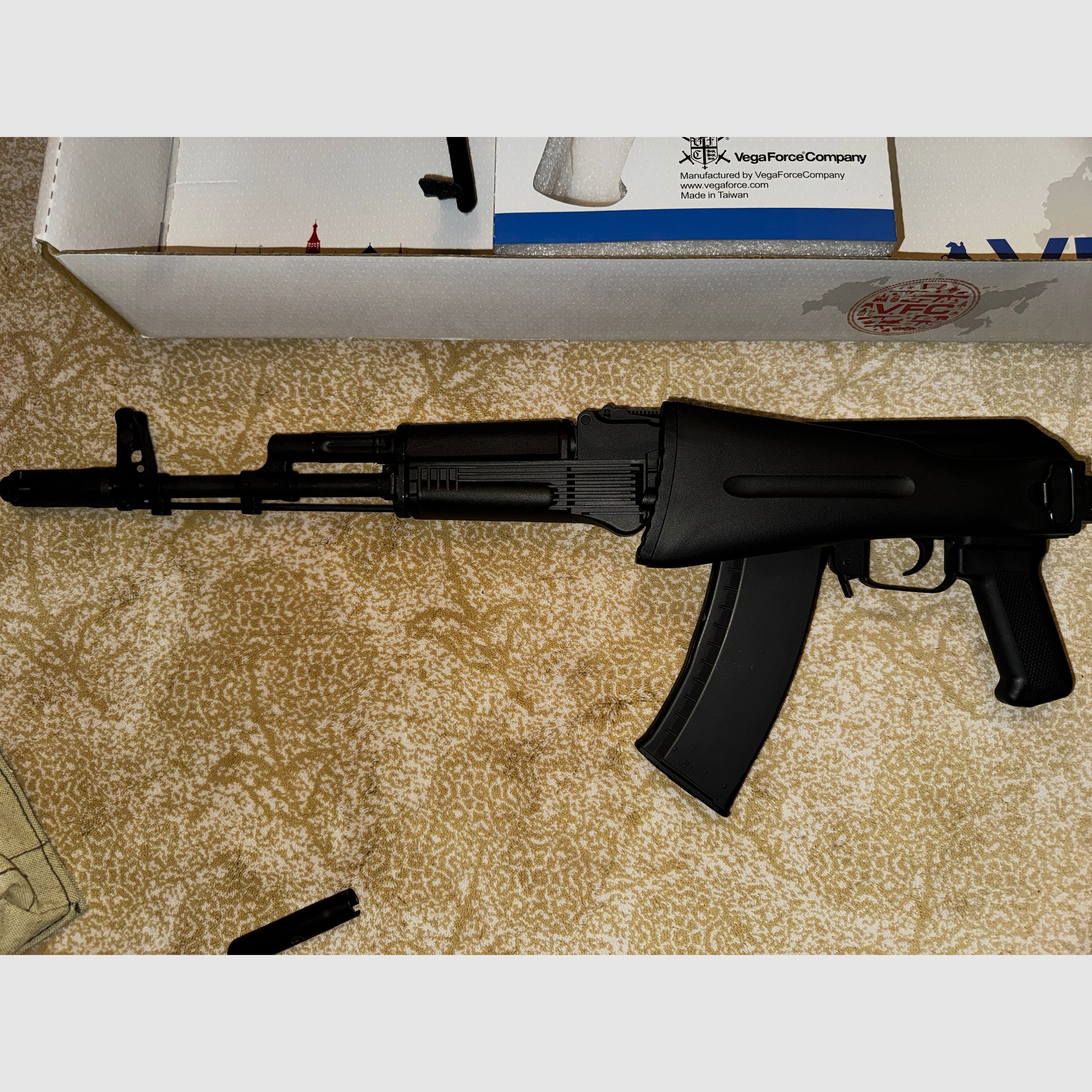 VFC AK 74M GBB Vollmetall mit Zubehör und OVP