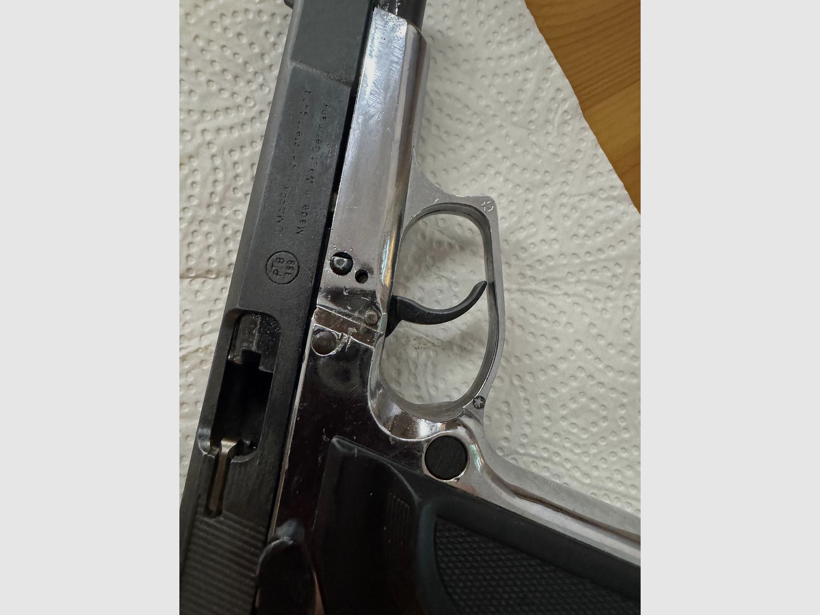 Browning GBDA 8 Ersatzteilspender mit Magazin.