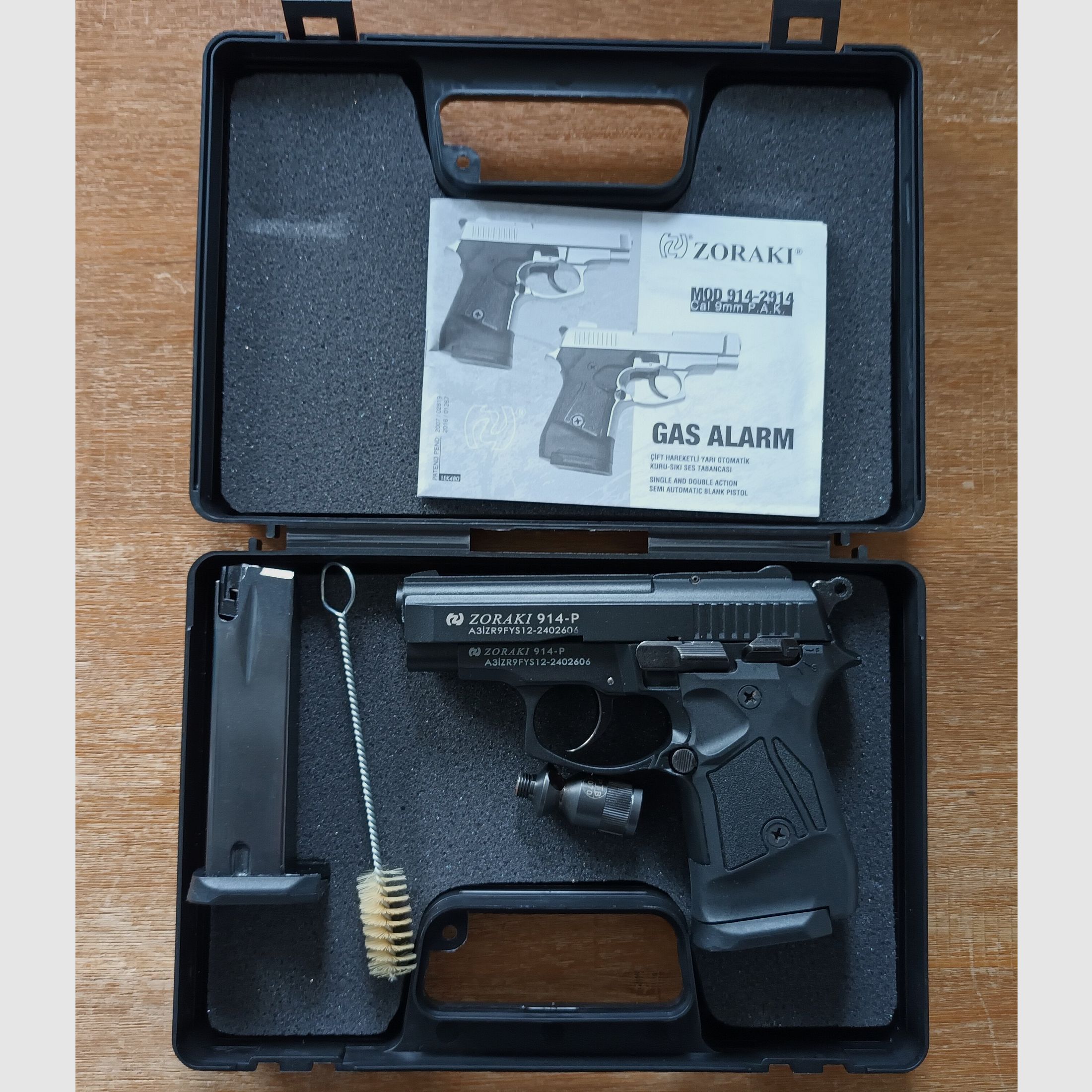 Zoraki 914-P Schreckschusspistole 9mm P.A.K. geblauwde + tweede magazijn