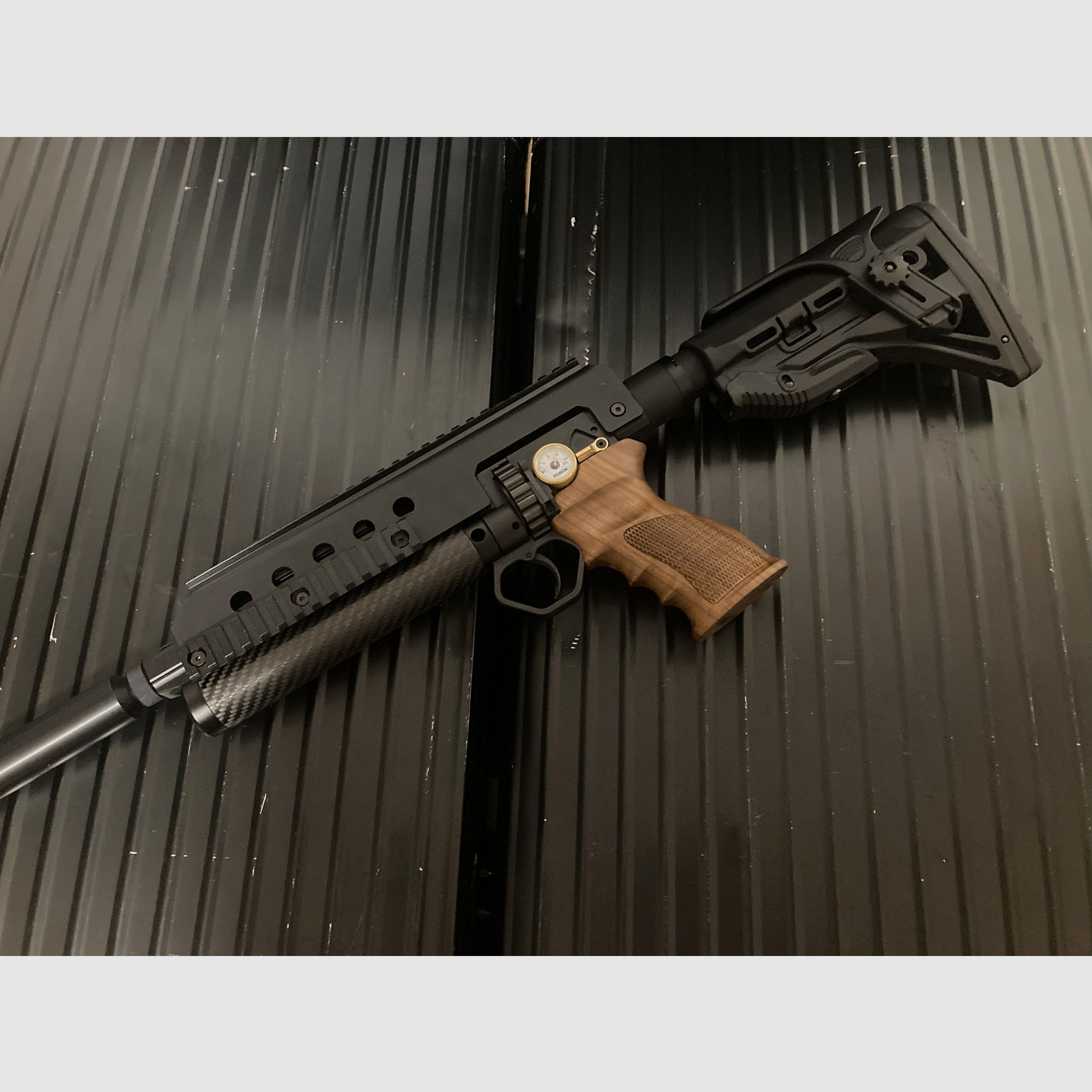 Huben GK1 Karabiner Umbau mit Aluminium-Gehäuse und AR15-Schaft längen/höhenverstellbar Neuwertig!