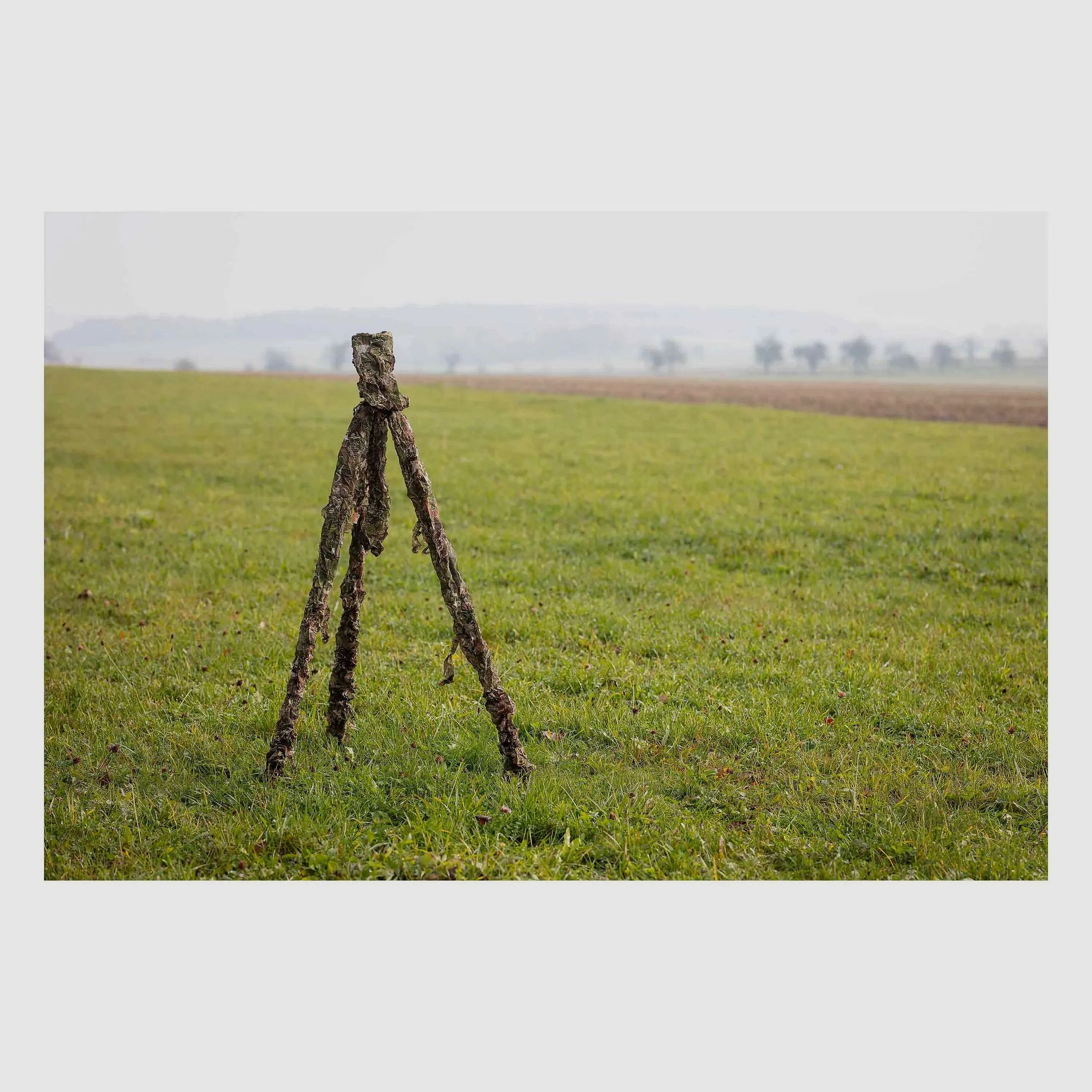 Ghosthood Tarnbezug Dreibein Tripod