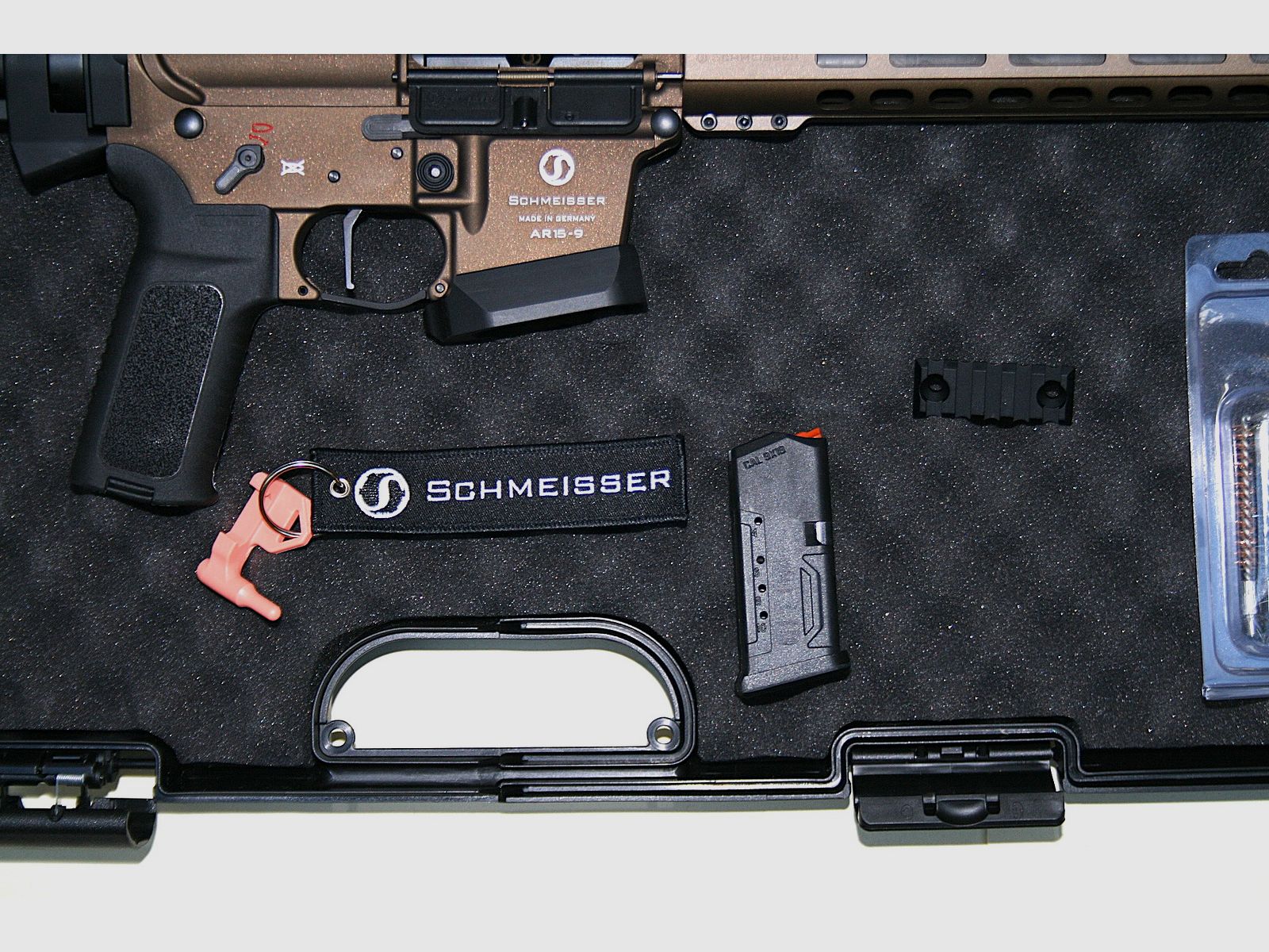 Semi-automatisch geweer SCHMEISSER AR15-9 M4FL DYNAMIC / 12,5" – 9x19mm (BRONZE), afbeelding 3 van 10