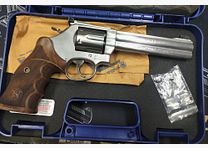Smith & Wesson 686 Deluxe Match Master