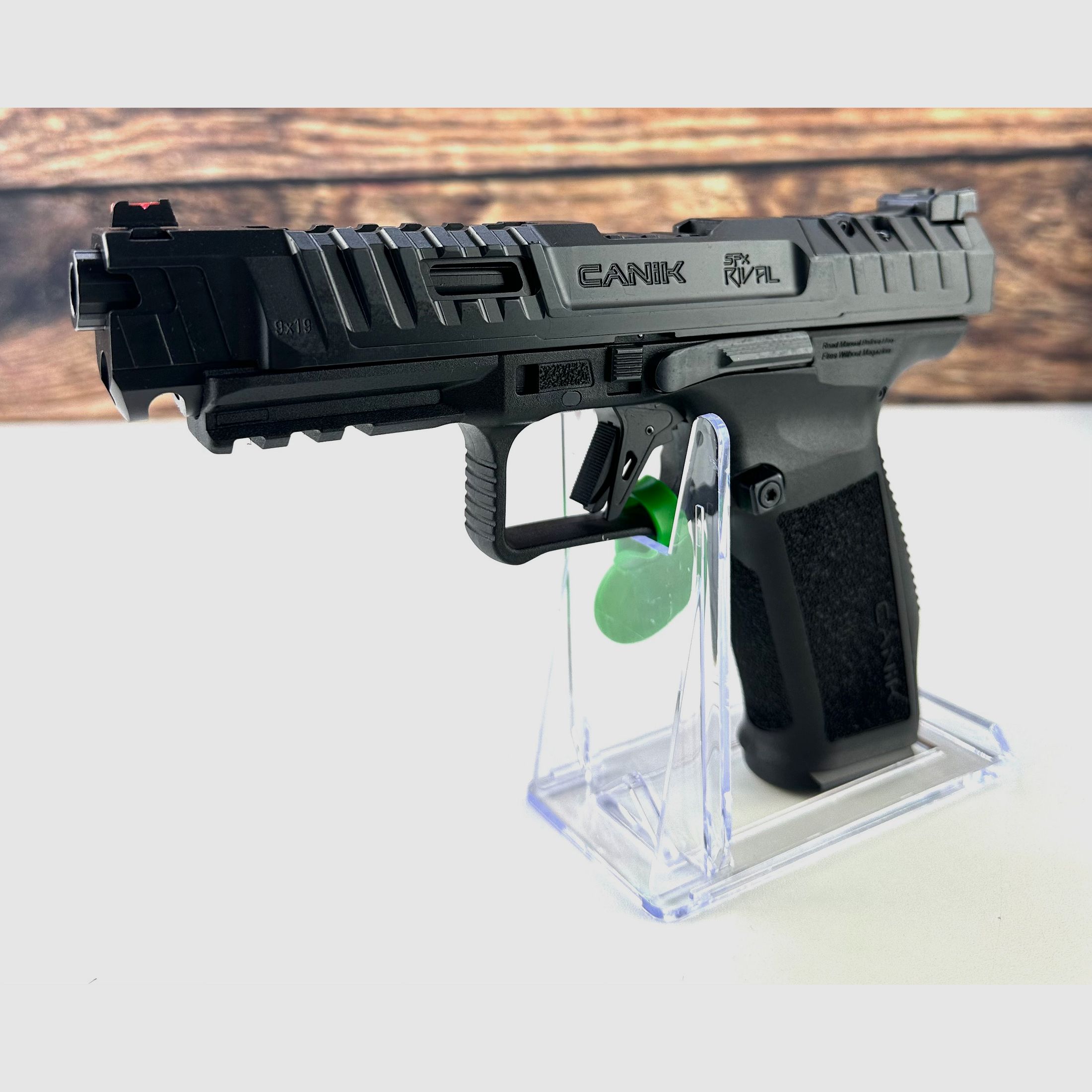 Pistolet Canik TP9 SFx Rival Dark Side calibre 9x19 avec accessoires