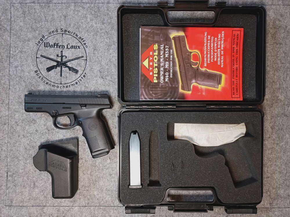 Steyr Mannlicher Model M9 in collector's condition with accessories