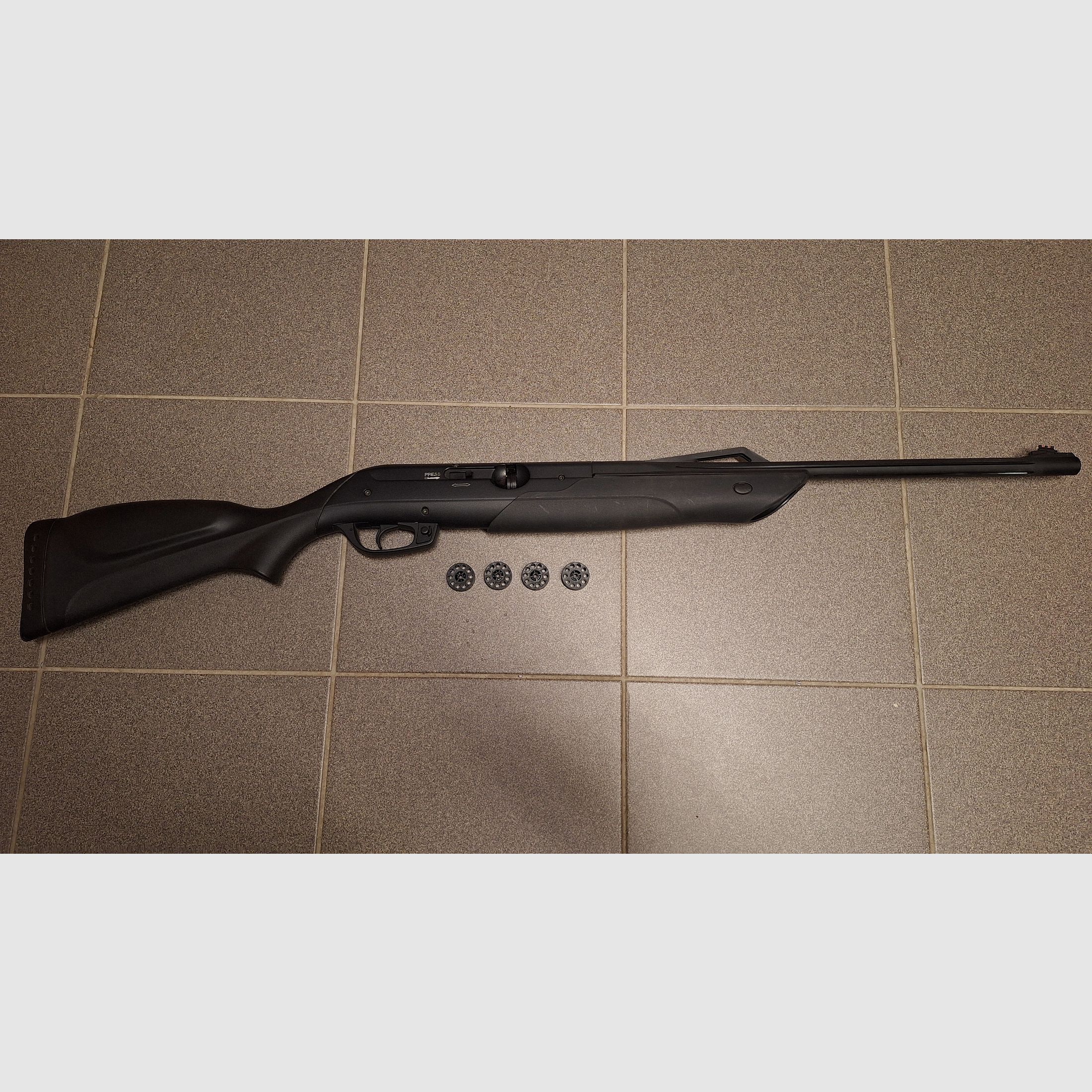 Gamo Extreme Pumpaction-Druckluft-Flinte mit 5 Magazinen! RARITÄT!