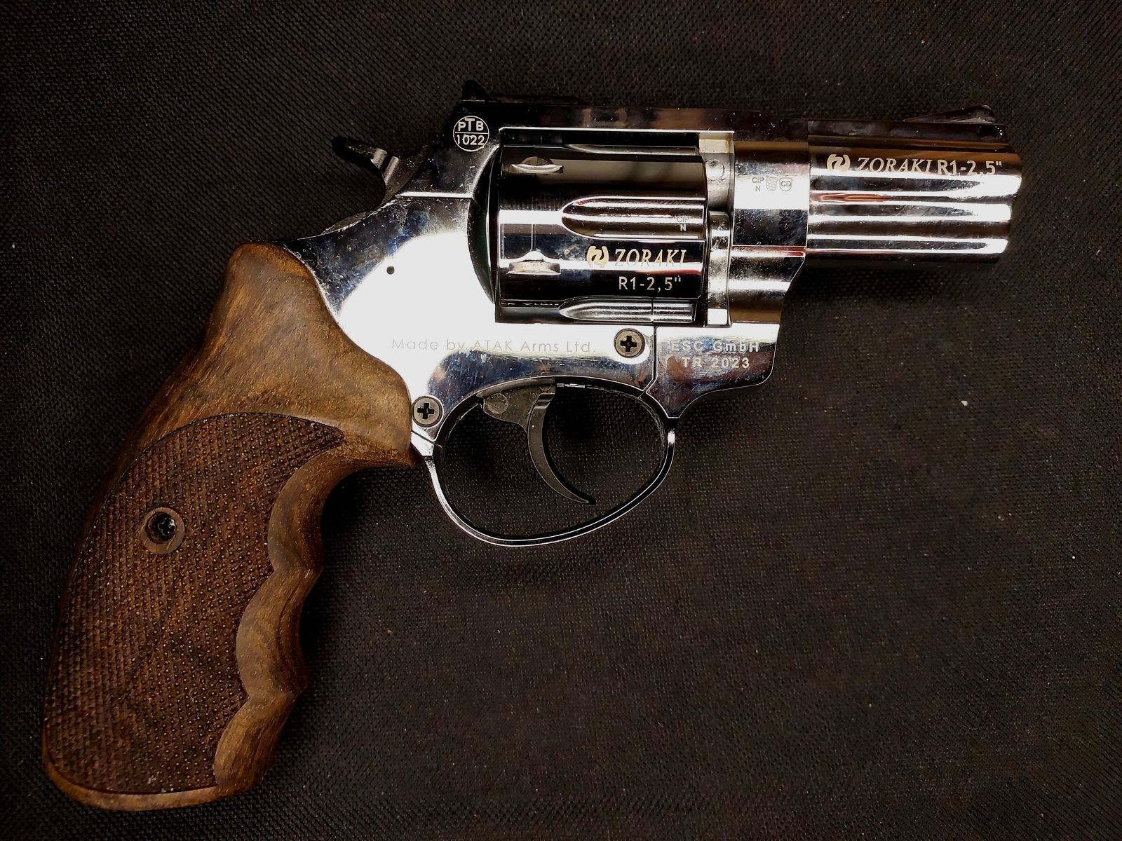 Zoraki R1 2.5 inch chrome with wooden grips revolver caliber 9mm R.K. (PTB 1022)