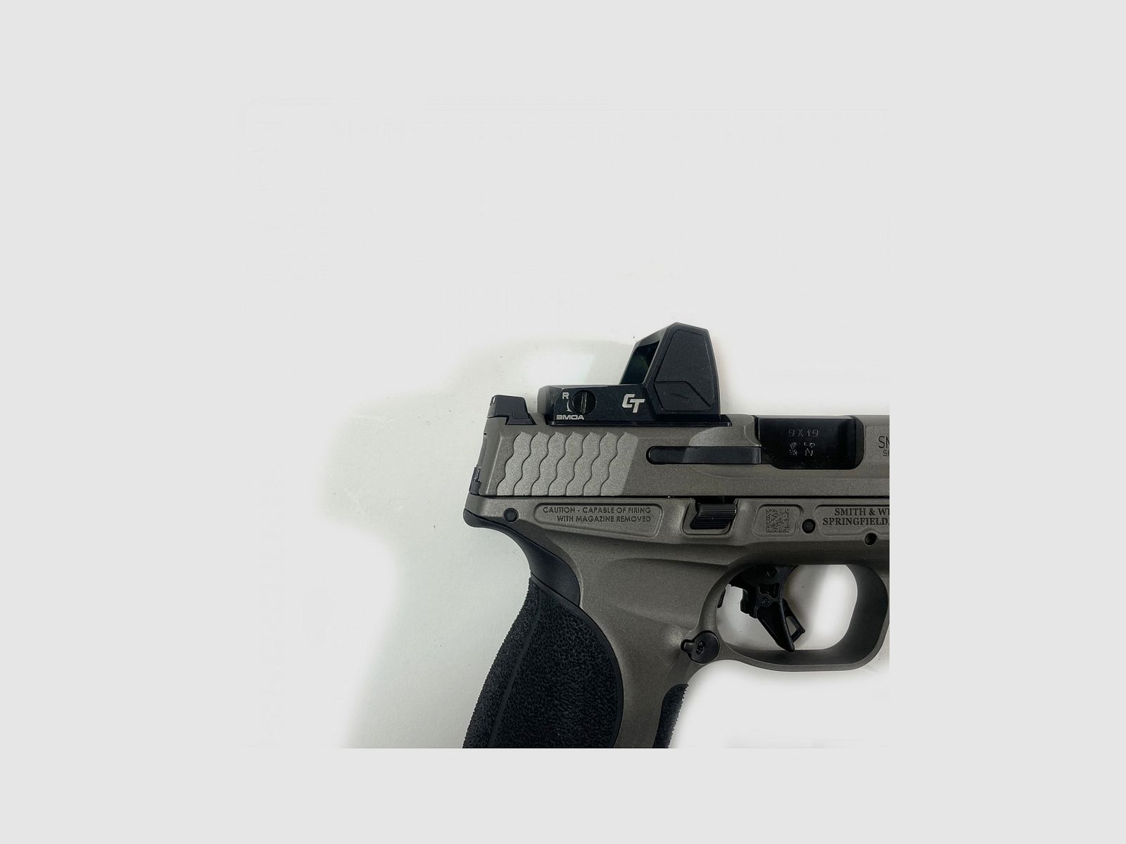 Smith & Wesson M&P9 M2.0 Metal OR Kal. 9x19mm + Rotes Punktvisier, Bild 3 von 5