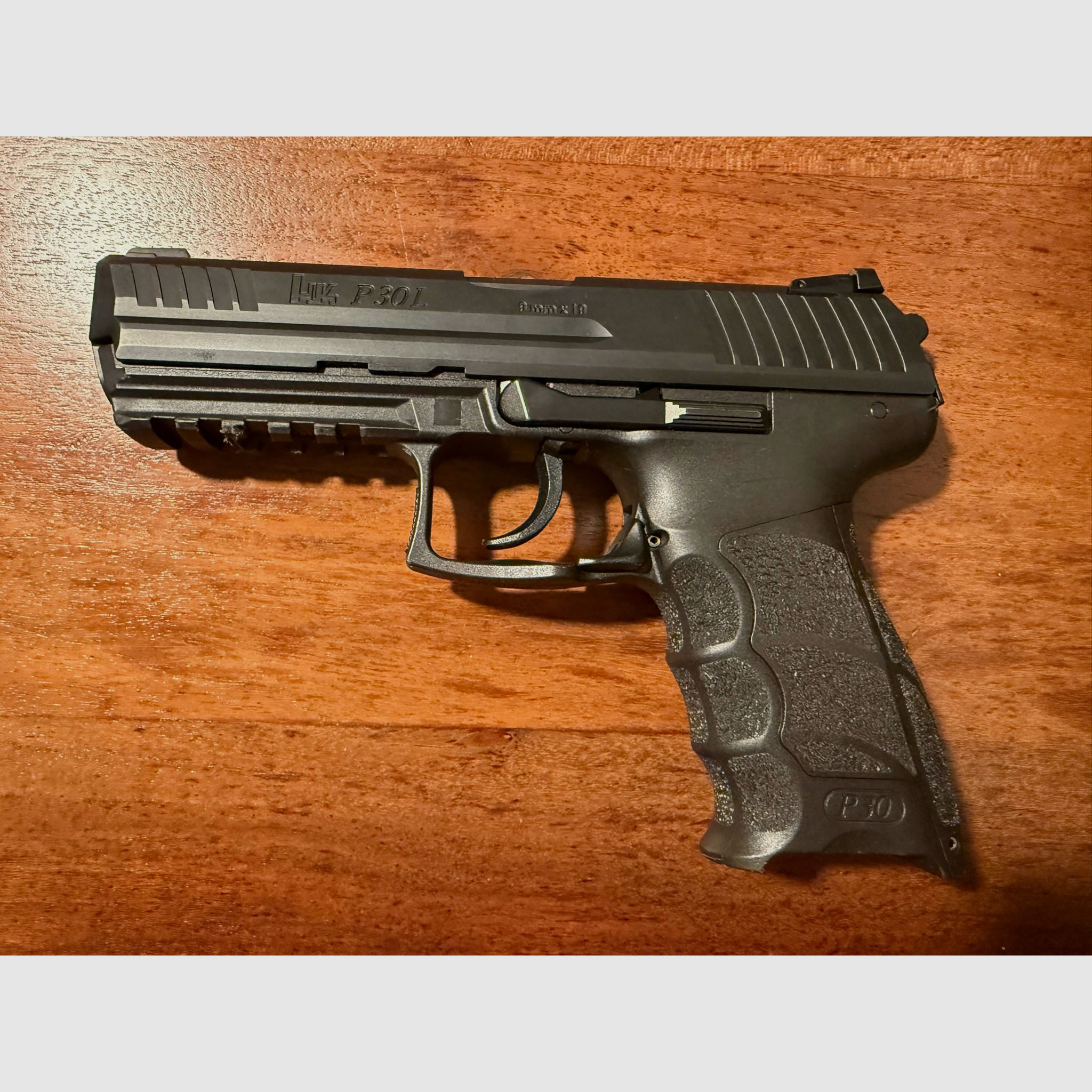 P30L mit 5 Magazinen und 2 LPA Visieren (Fiber und Luminova/Nachleuchtend)