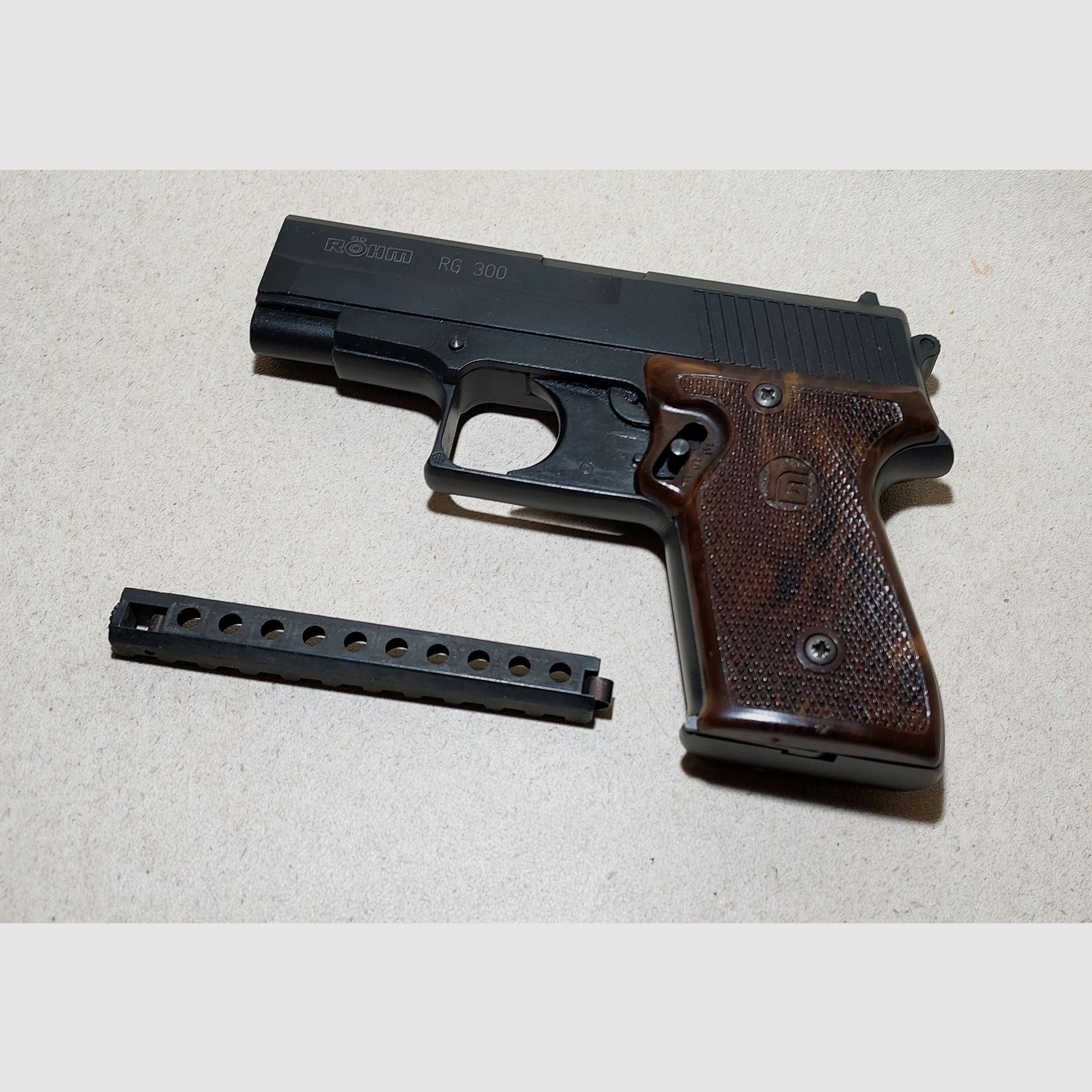 Röhm RG300 blank firing pistol cal. 6 mm