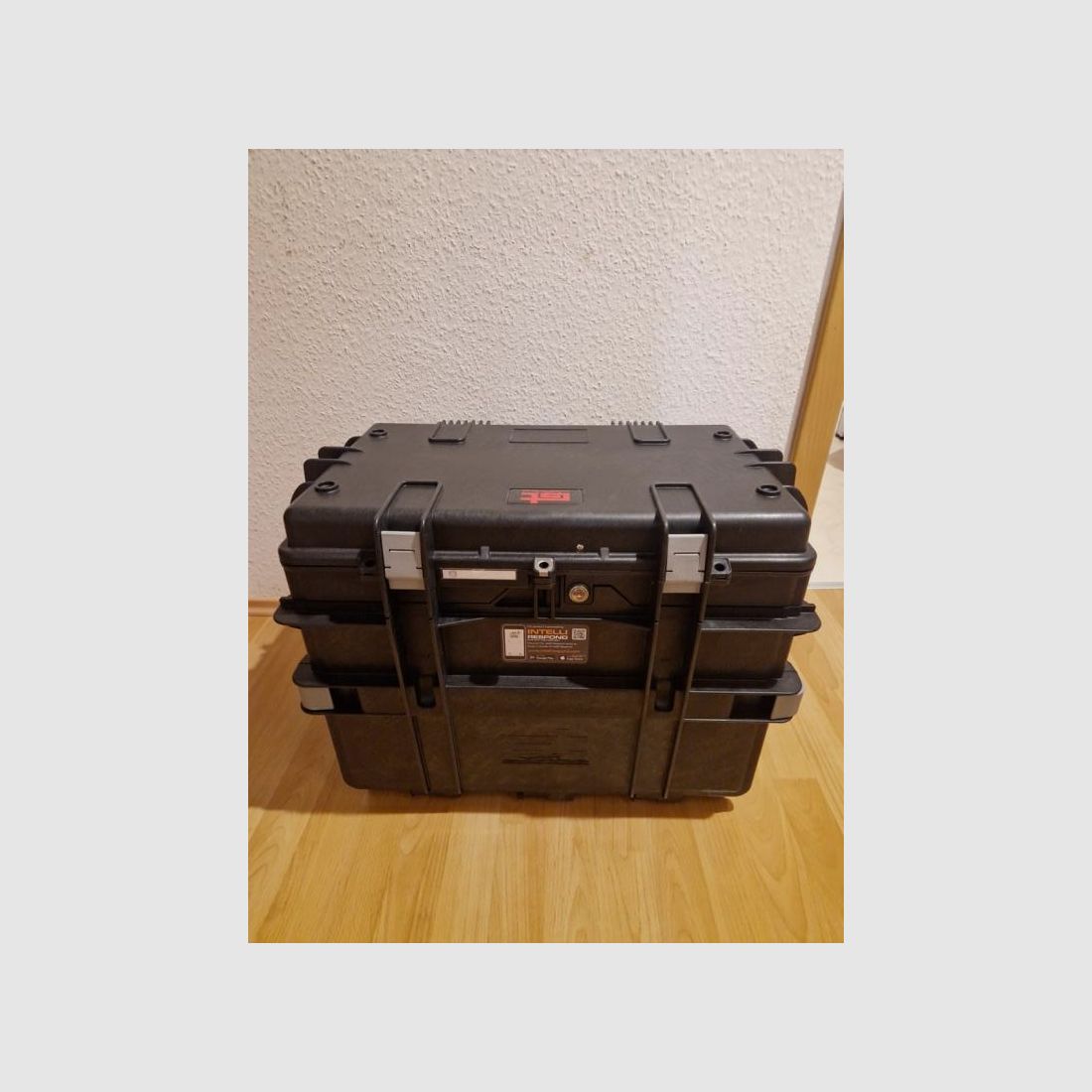 RAM-Kurzwaffen-Sammlung, Walther P99;   Glock 17 GEN5;   Colt Revolver 