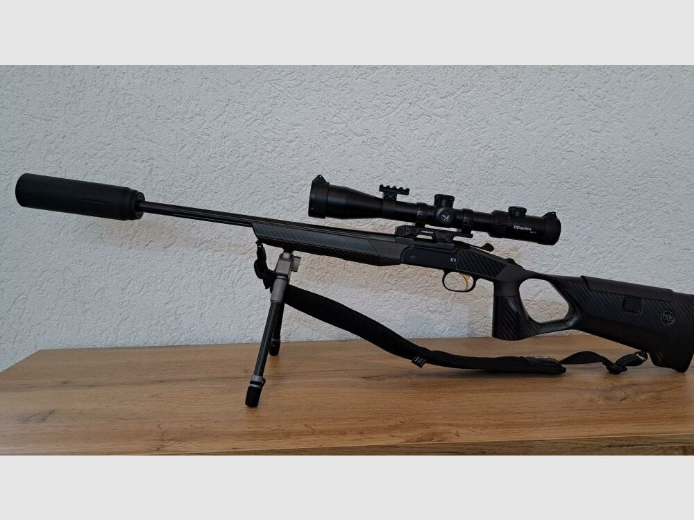Merkel K5 Extrem mit FBT Carbon Lochschaft, DDOPTICS Zielfernrohr, Recknagel Schalldämpfer, Spartan Zweibein, Automatik Gewehrriemen, Luxus Koffer etc.