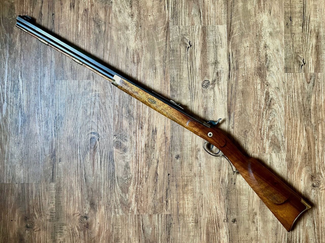 Hawken Rifle Invest Arms Italien cal. 45 Vorderlader Perkussionsgewehr