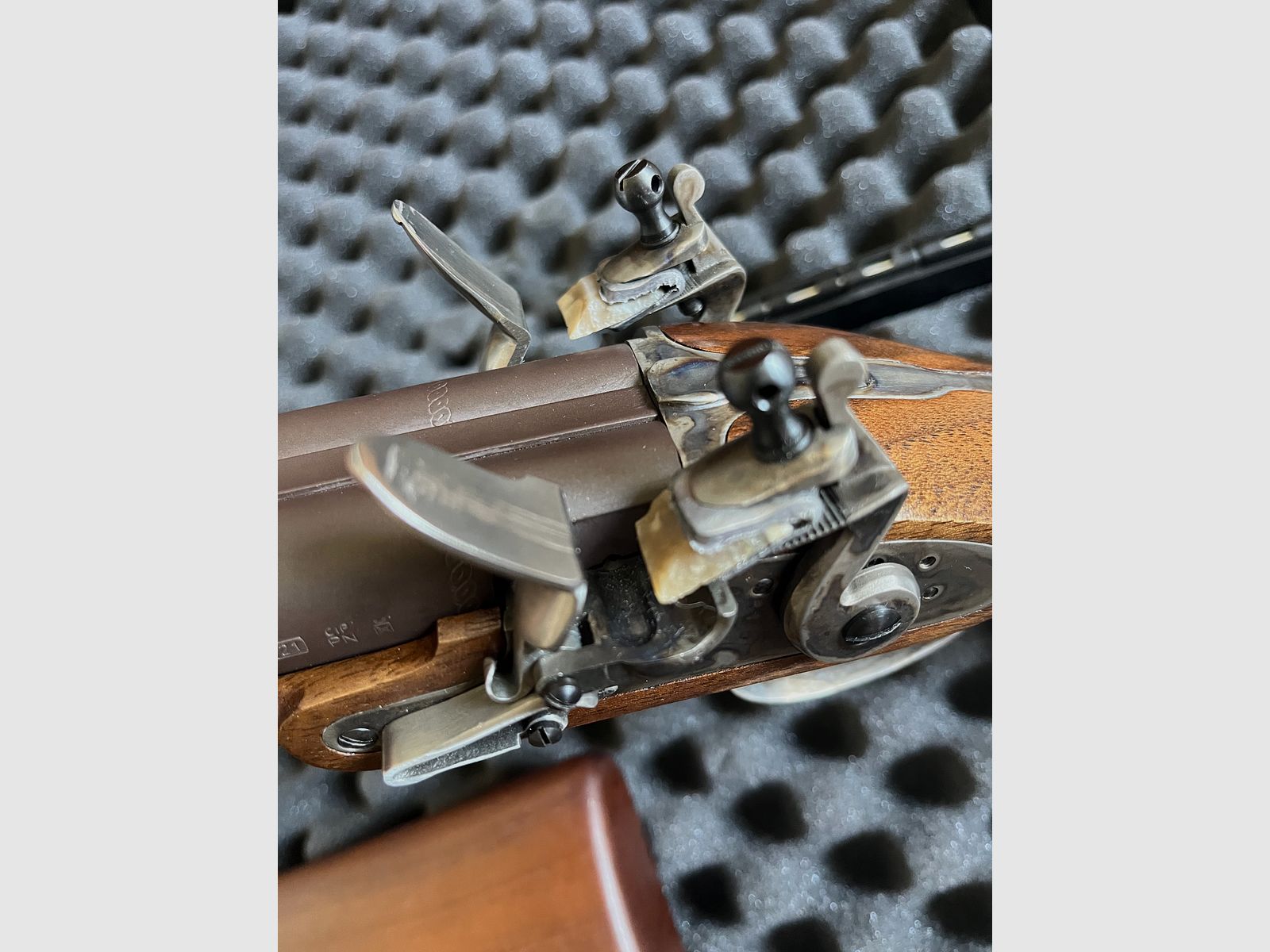 Pedersoli Howdah neu mit Schaft und Zubehör 