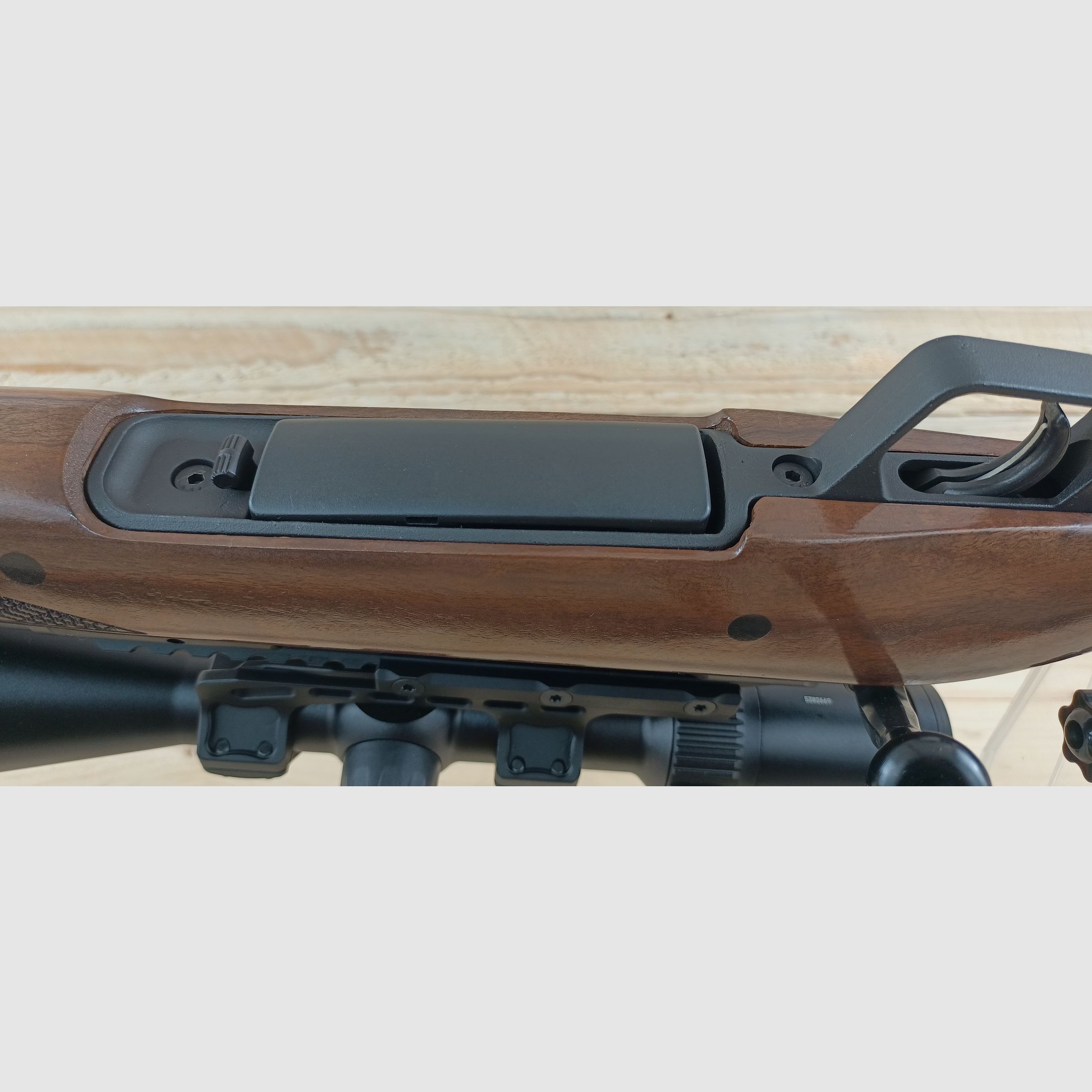 Savage Impulse Hog Hunter, Kal. .300WinMag *im Holzschaft mit Zeiss Optik*