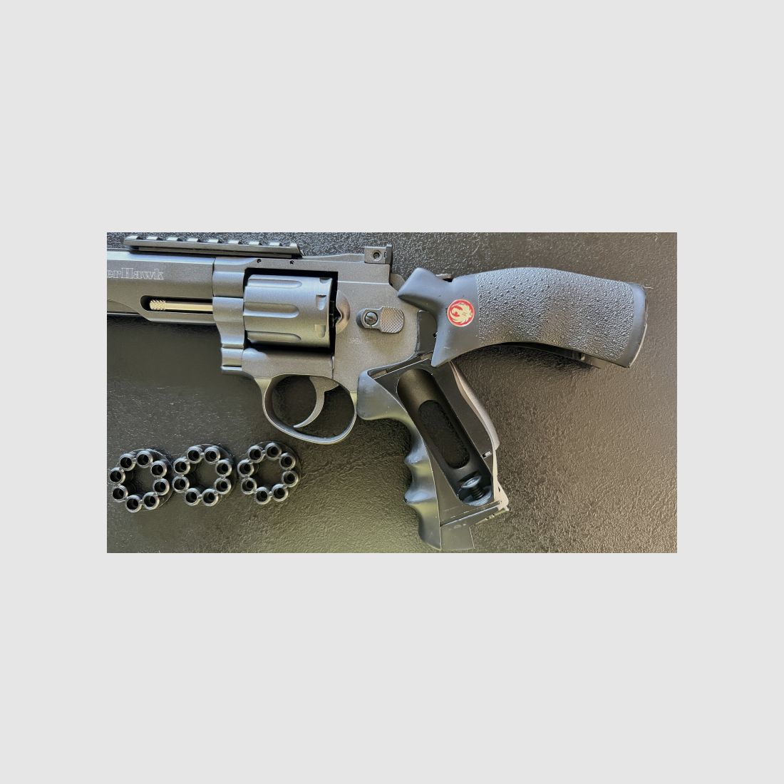 Ruger SuperHawk Airsoft Revolver 6" CO2