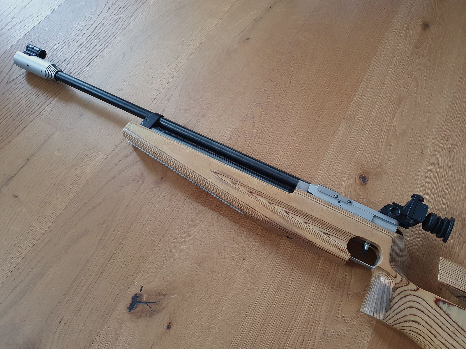 Air rifle model 601 Feinwerkbau including carrying case