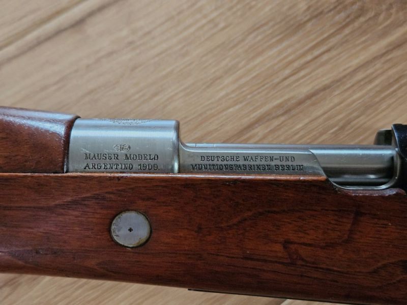 Argentinien-Mauser Mod. 1909 DWM Kal. 7,65x53 Arg. nummerngleich und nahezu neuwertig