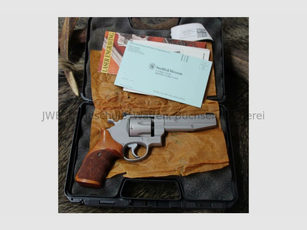 Smith & Wesson 627-2 Performance Center 5" in super Zustand .357Mag