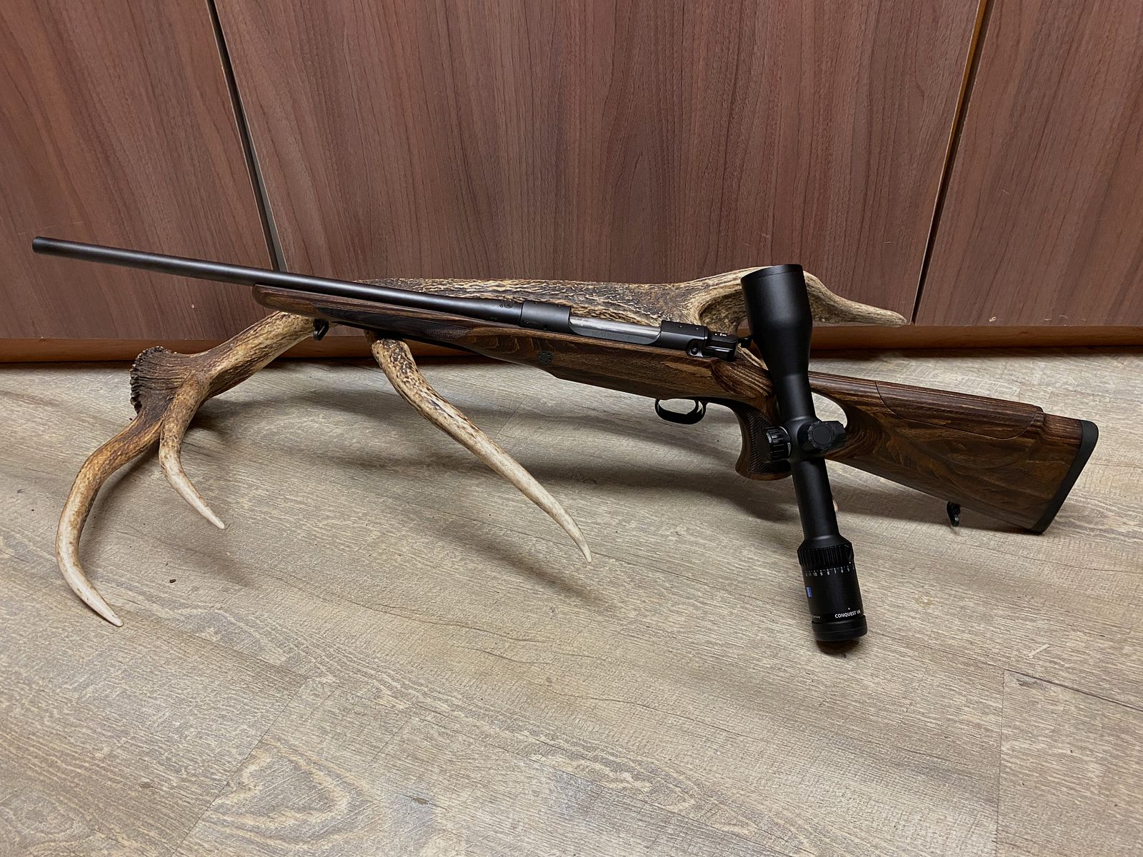 Mauser M12 Max, mit Zeiss Conquest V6 2-12x50, mit Schiene