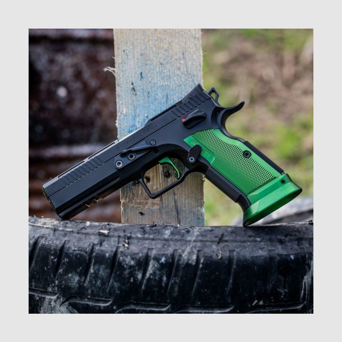 KMR L-02 ORCA CAL. 40 SW, NERO/PUNTI D'ORO, 18 COLPI, immagine 10 di 10