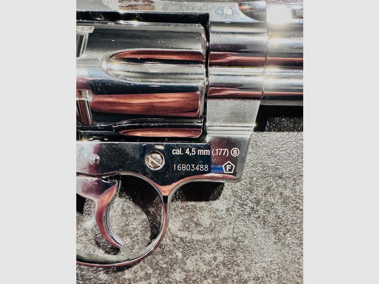 Colt PYTHON 357 Magnum CTG
