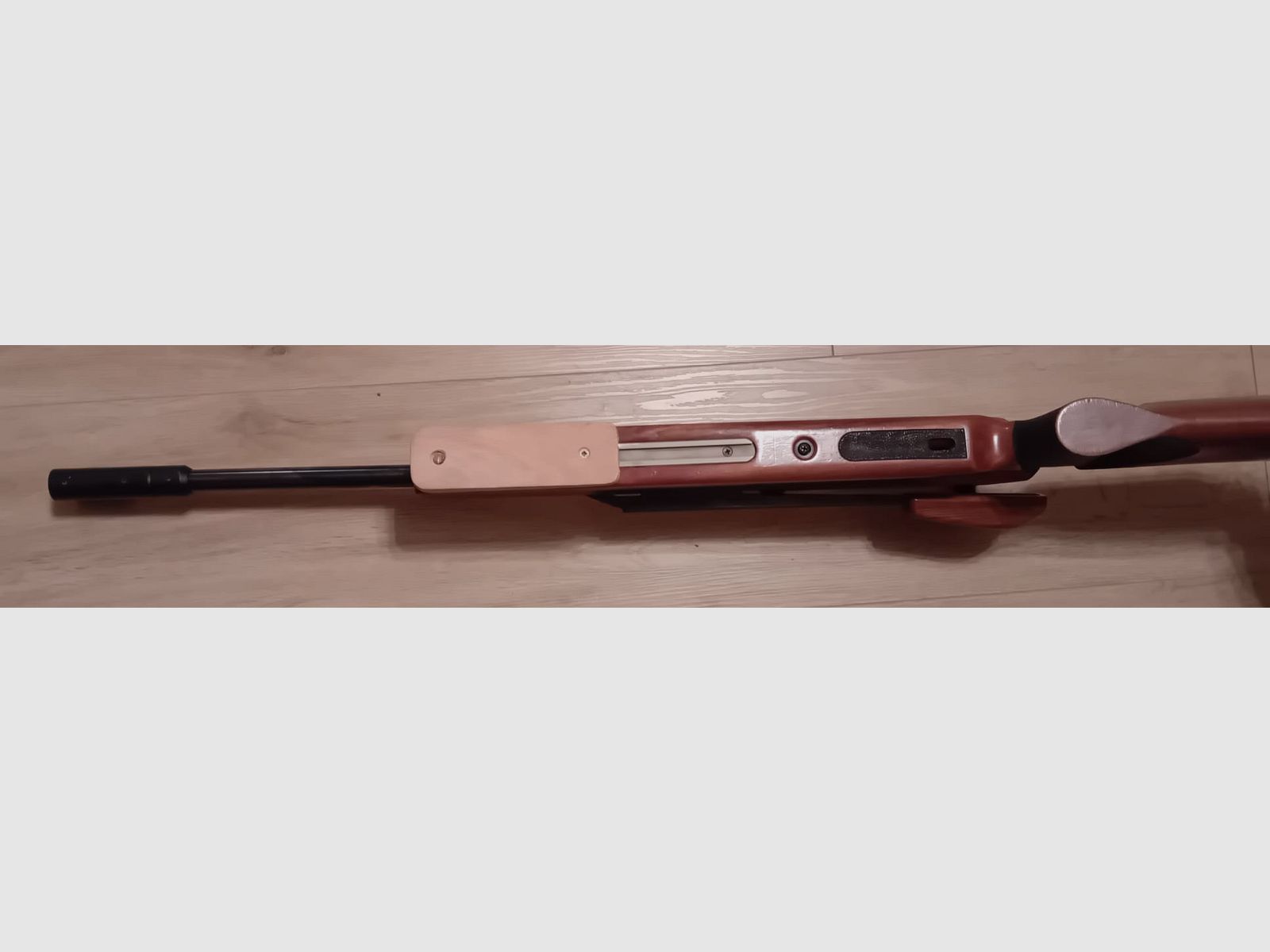 Walther LG 90   Culata derecha